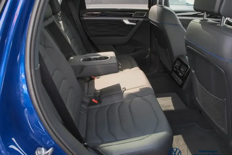 Volkswagen Touareg din 2023 cu 17.500 km - oferta VOL188424 - foto 6