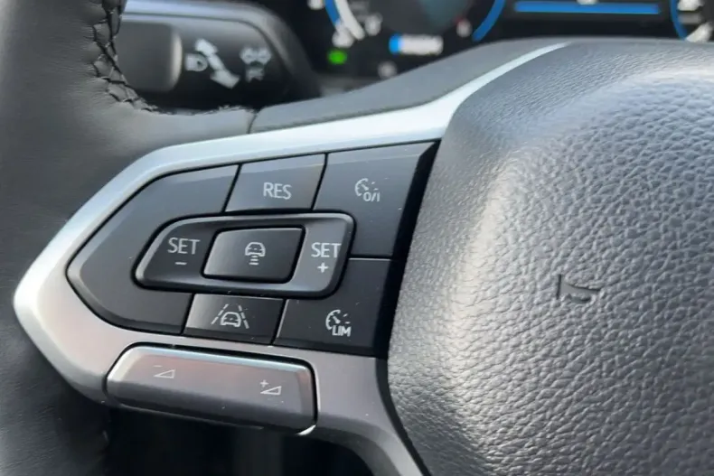 Volkswagen Amarok din 2025 cu 7.500 km - oferta VOL188425 - foto 23