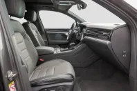 Volkswagen Touareg din 2022 cu 85.039 km - oferta VOL188426 - foto 8