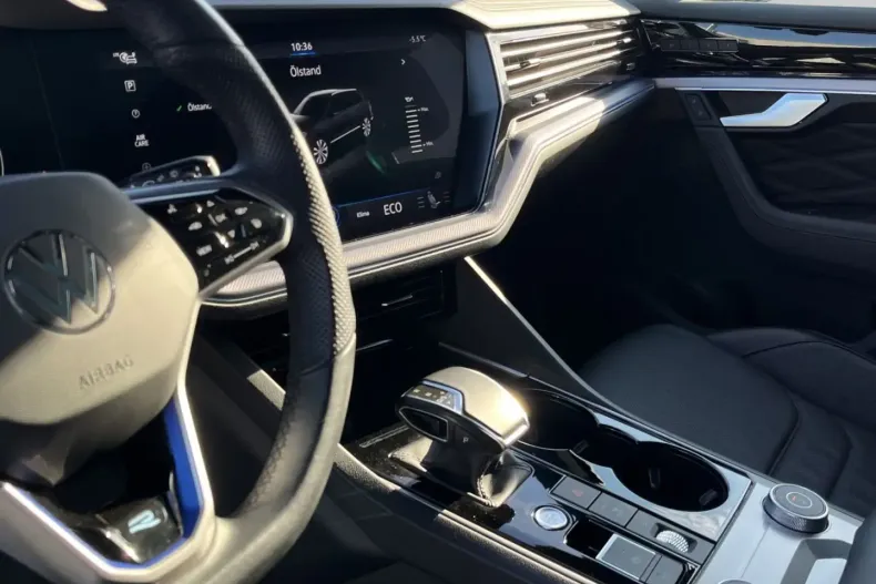 Volkswagen Touareg din 2022 cu 58.473 km - oferta VOL188427 - foto 14