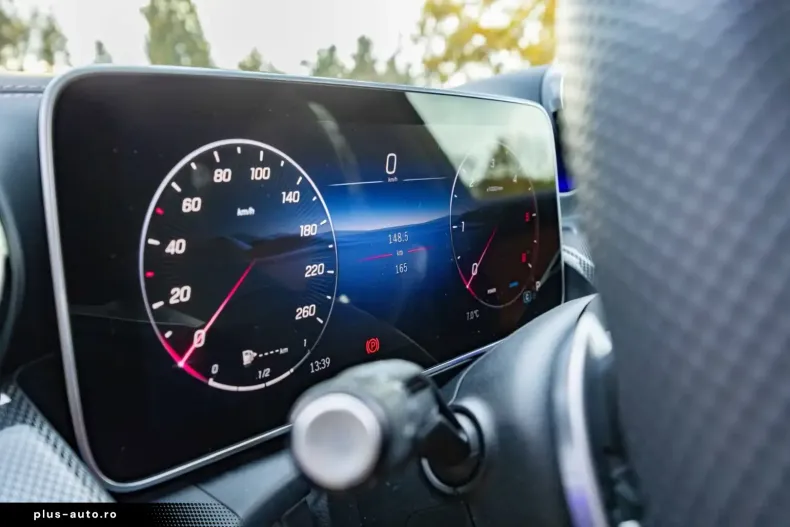 Mercedes-Benz GLC 200 (Clasa GLC) din 2025 cu 3.100 km - oferta MER188436 - foto 7