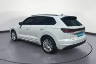 Volkswagen Touareg din 2024 cu 32.173 km - oferta VOL188437 - foto 3