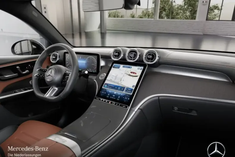 Mercedes-Benz GLC 300 (Clasa GLC) din 2025 cu 9.900 km - oferta MER188438 - foto 13