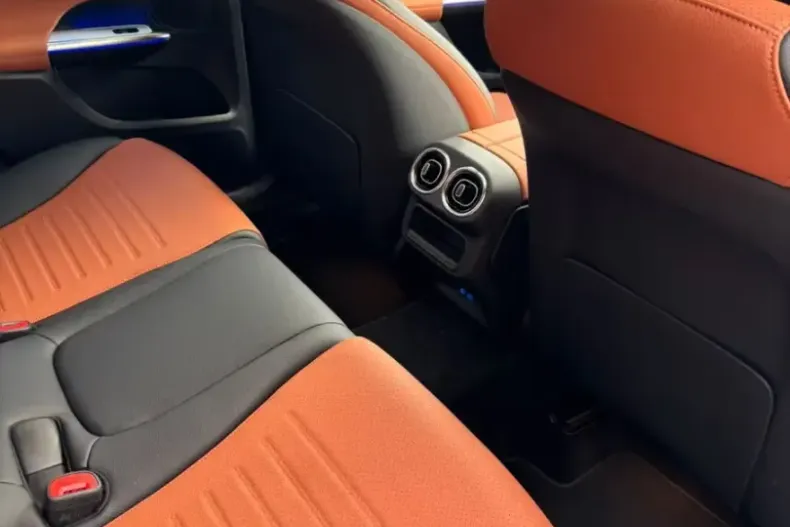 Mercedes-Benz GLC 200 (Clasa GLC) din 2026 cu 10 km - oferta MER188441 - foto 7