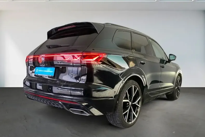 Volkswagen Touareg din 2024 cu 89.799 km - oferta VOL188442 - foto 4