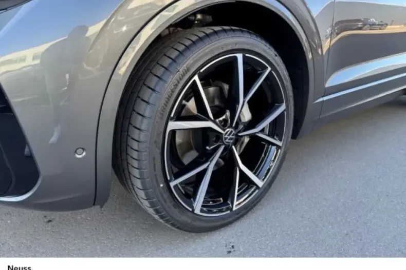 Volkswagen Touareg din 2025 cu 7.500 km - oferta VOL188443 - foto 8