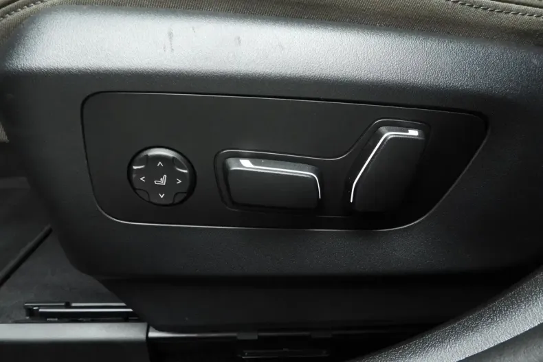 BMW 520 (Seria 5) din 2025 cu 28.000 km - oferta BMW188444 - foto 11