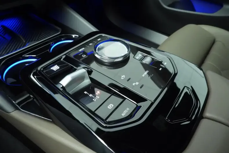 BMW 520 (Seria 5) din 2025 cu 28.000 km - oferta BMW188444 - foto 19