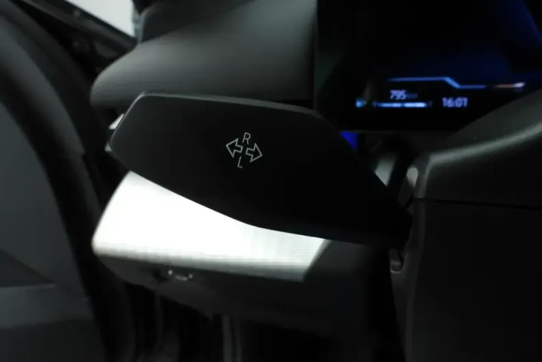 BMW 520 (Seria 5) din 2025 cu 28.000 km - oferta BMW188444 - foto 31