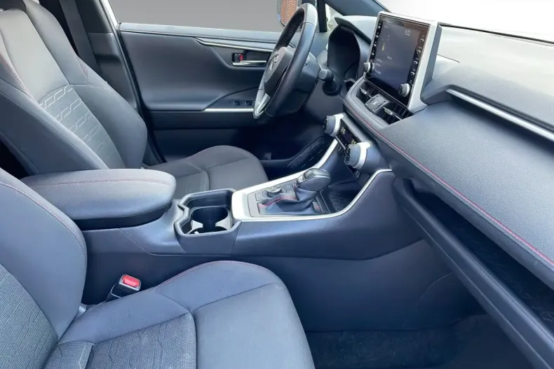 Toyota RAV4 din 2021 cu 64.760 km - oferta TOY188445 - foto 13