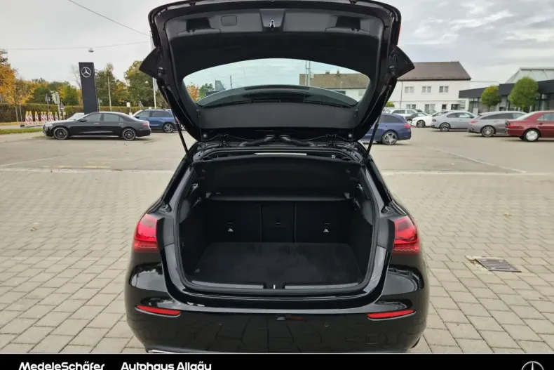 Mercedes-Benz A 180 (Clasa A) din 2024 cu 26.118 km - oferta MER188448 - foto 17