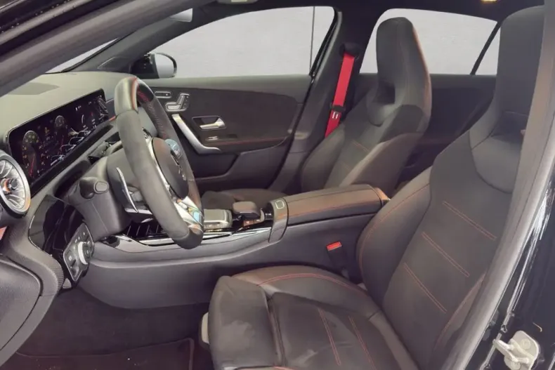 Mercedes-Benz A 45 AMG (Clasa A) din 2022 cu 31.646 km - oferta MER188449 - foto 9