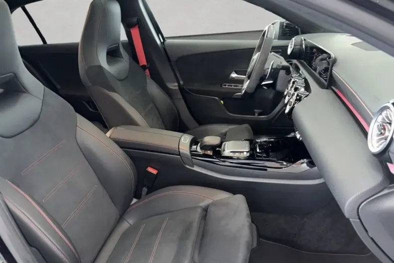 Mercedes-Benz A 45 AMG (Clasa A) din 2022 cu 31.646 km - oferta MER188449 - foto 16