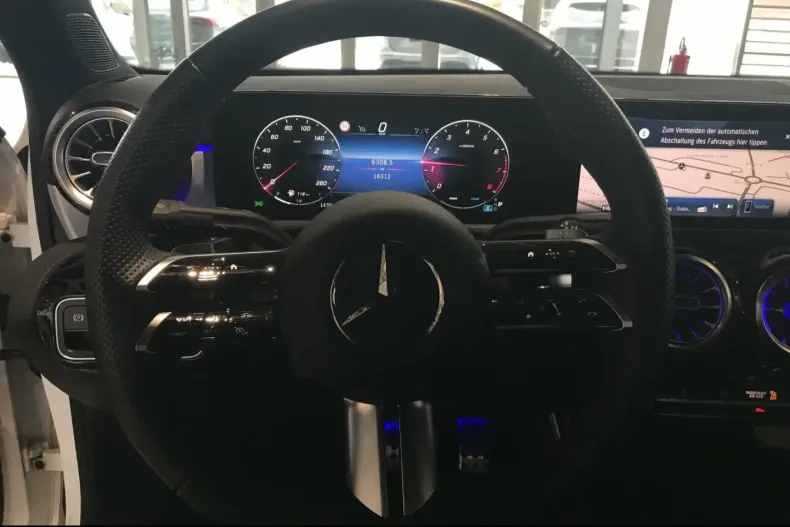 Mercedes-Benz A 180 (Clasa A) din 2024 cu 16.480 km - oferta MER188450 - foto 22