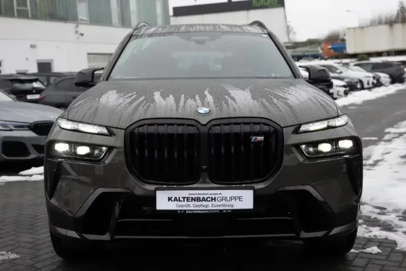 BMW X7 M60 (Seria X) din 2024 cu 32.893 km - oferta BMW188457 - foto 2