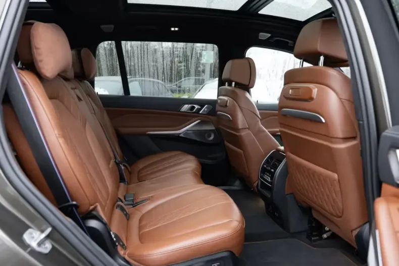 BMW X7 M60 (Seria X) din 2024 cu 32.893 km - oferta BMW188457 - foto 10