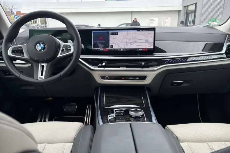 BMW X7 M60 (Seria X) din 2025 cu 12.990 km - oferta BMW188461 - foto 8