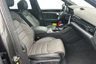 Volkswagen Touareg din 2022 cu 93.230 km - oferta VOL188462 - foto 8