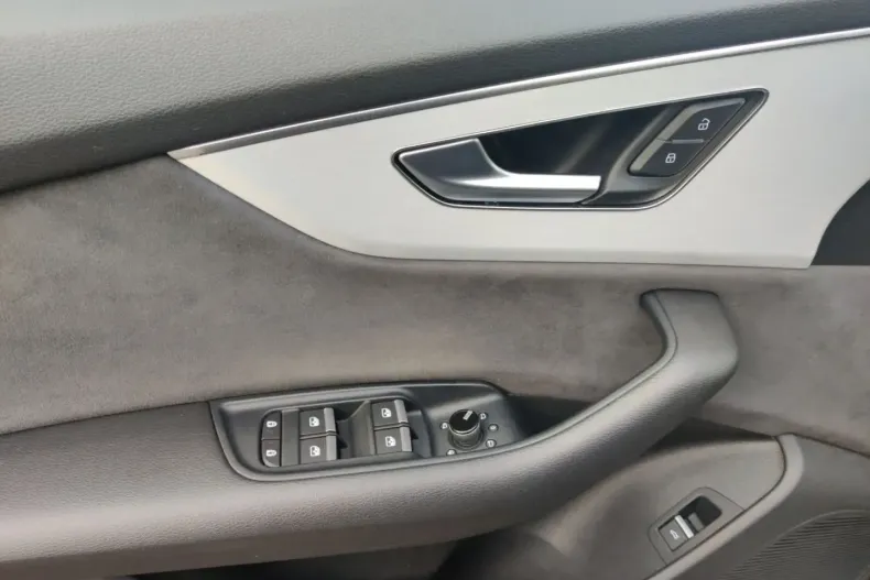 Audi Q8 din 2022 cu 122.435 km - oferta AUD188465 - foto 16