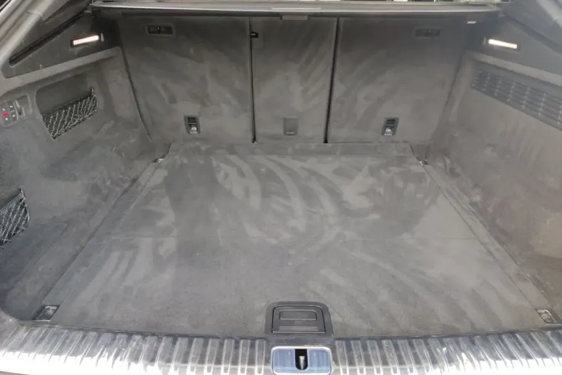 Audi Q8 din 2022 cu 122.435 km - oferta AUD188465 - foto 17