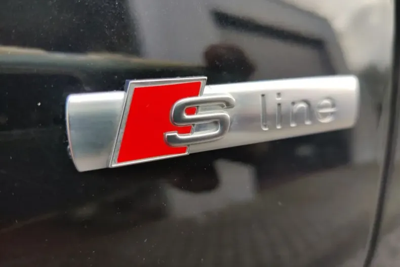 Audi Q8 din 2022 cu 122.435 km - oferta AUD188465 - foto 19