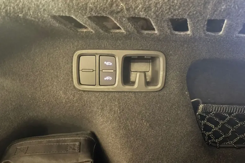 Audi Q8 din 2021 cu 113.480 km - oferta AUD188472 - foto 8