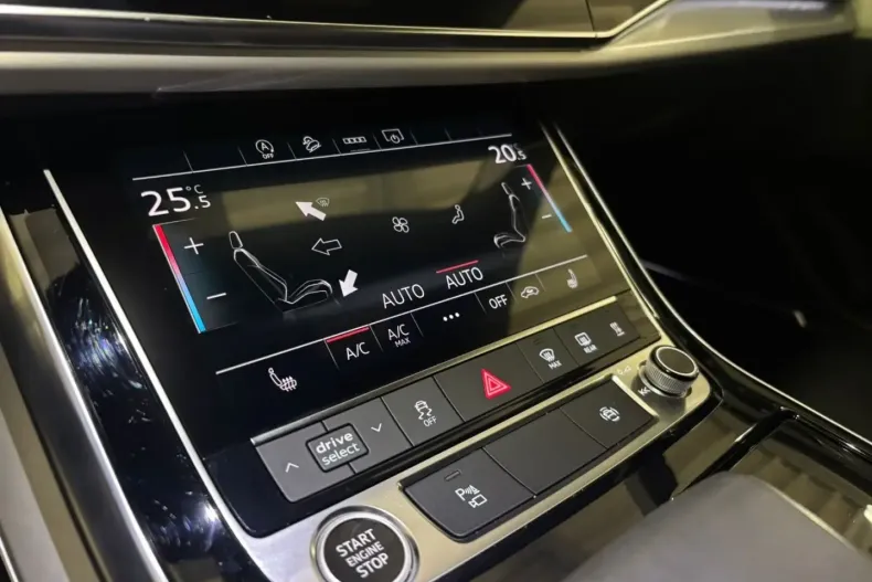 Audi Q8 din 2021 cu 113.480 km - oferta AUD188472 - foto 21