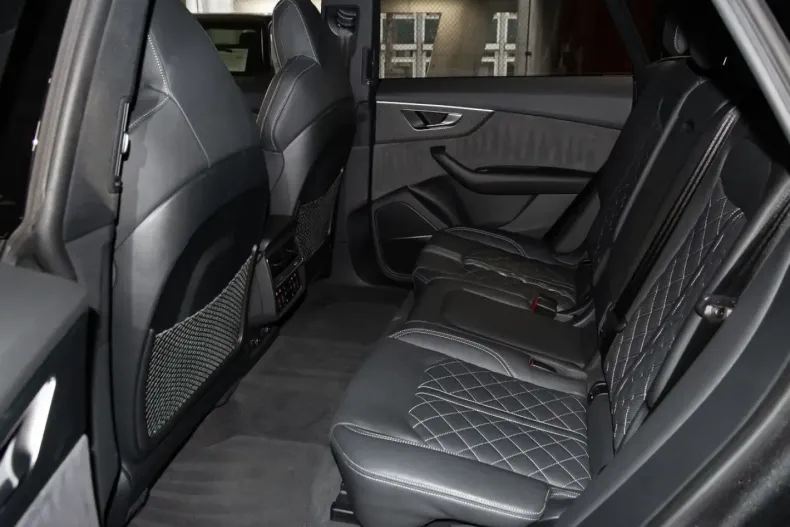 Audi SQ8 din 2024 cu 40.008 km - oferta AUD188474 - foto 12