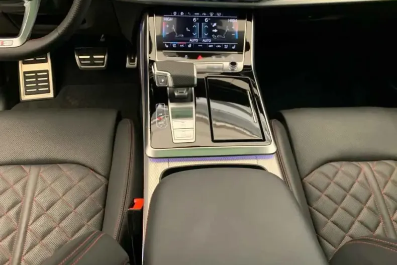 Audi SQ7 din 2025 cu 12.700 km - oferta AUD188475 - foto 13