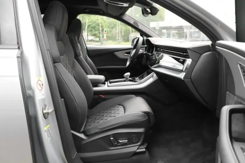 Audi SQ7 din 2024 cu 12.030 km - oferta AUD188479 - foto 7