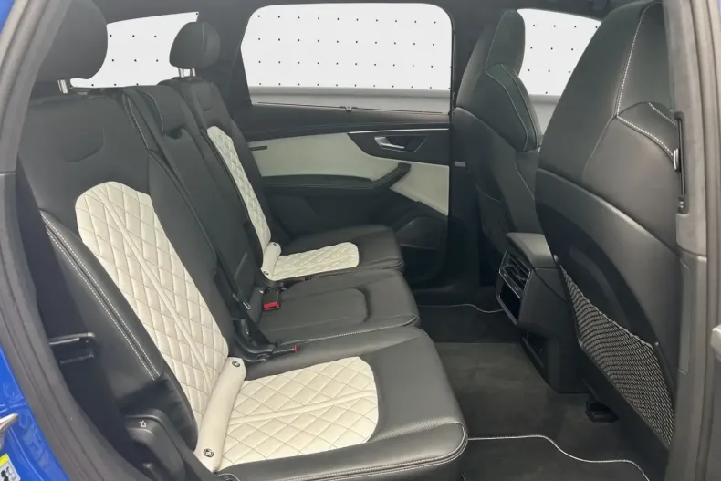 Audi SQ7 din 2024 cu 16.828 km - oferta AUD188490 - foto 15