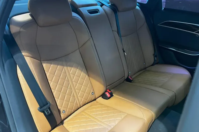 Audi A8 din 2023 cu 37.000 km - oferta AUD188491 - foto 30