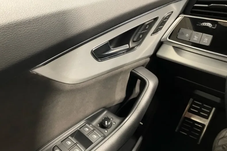 Audi Q8 din 2021 cu 80.100 km - oferta AUD188506 - foto 14