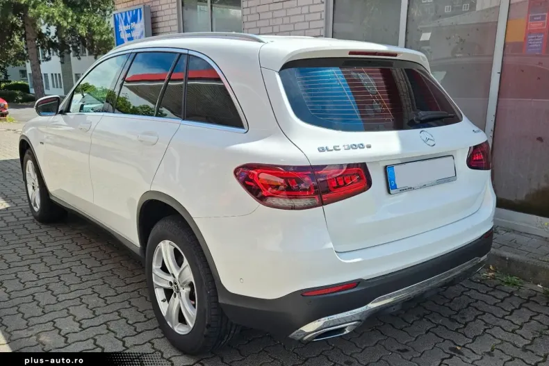 Mercedes-Benz GLC 300 (Clasa GLC) din 2021 cu 96.500 km - oferta MER188511 - foto 8