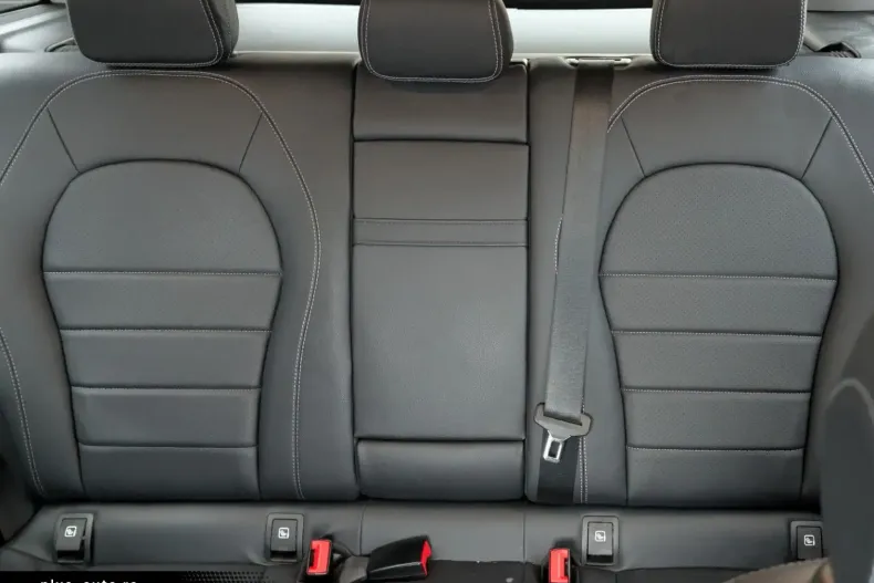 Mercedes-Benz GLC 300 (Clasa GLC) din 2021 cu 96.500 km - oferta MER188511 - foto 19