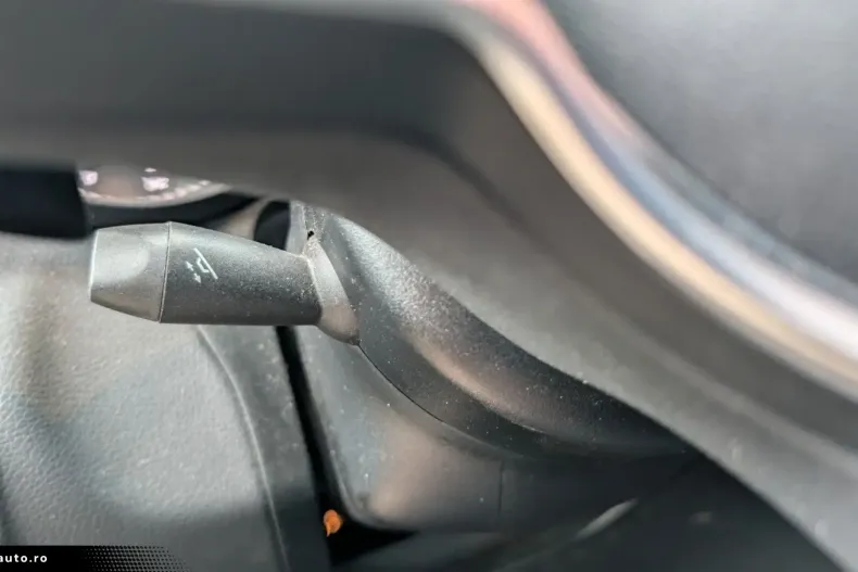 Mercedes-Benz GLC 300 (Clasa GLC) din 2021 cu 96.500 km - oferta MER188511 - foto 26