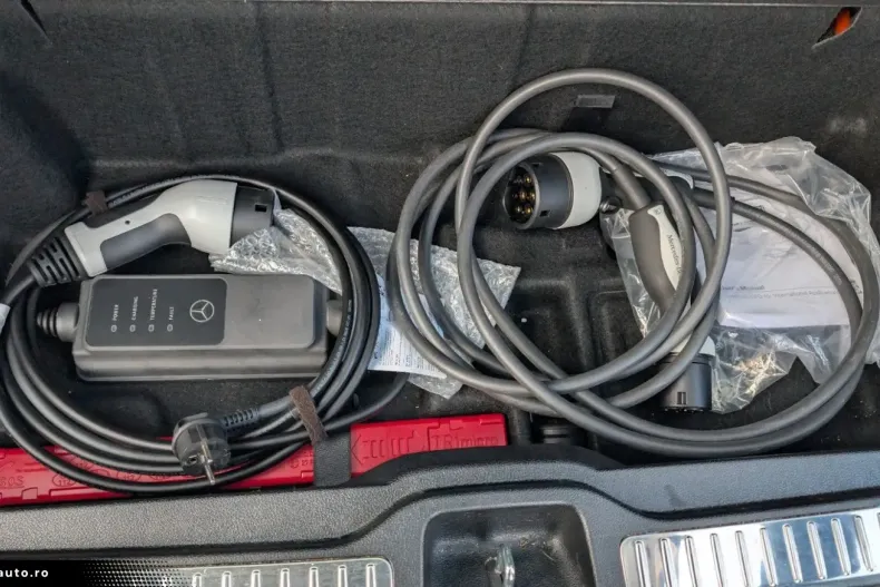 Mercedes-Benz GLC 300 (Clasa GLC) din 2021 cu 96.500 km - oferta MER188511 - foto 30