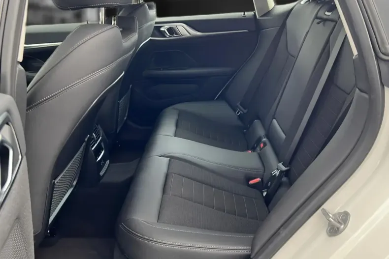 BMW 420 Gran Coupé (Seria 4) din 2024 cu 35.400 km - oferta BMW188534 - foto 15