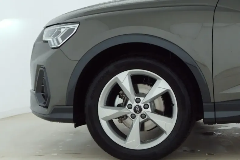 Audi Q3 din 2024 cu 34.000 km - oferta AUD188535 - foto 11