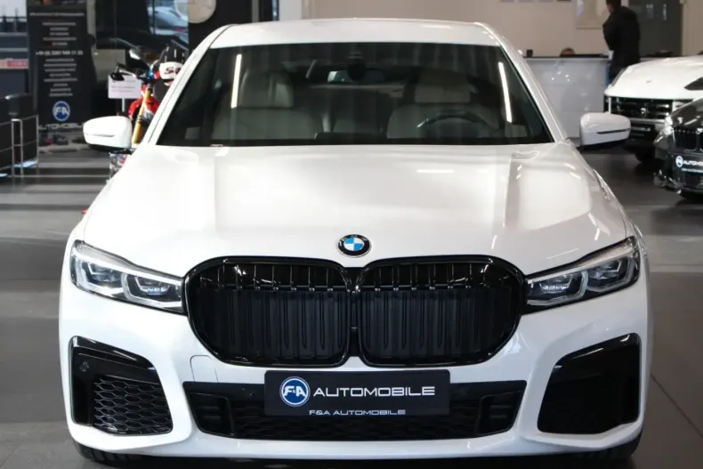 BMW 730 (Seria 7) din 2021 cu 61.885 km - oferta BMW188539 - foto 3