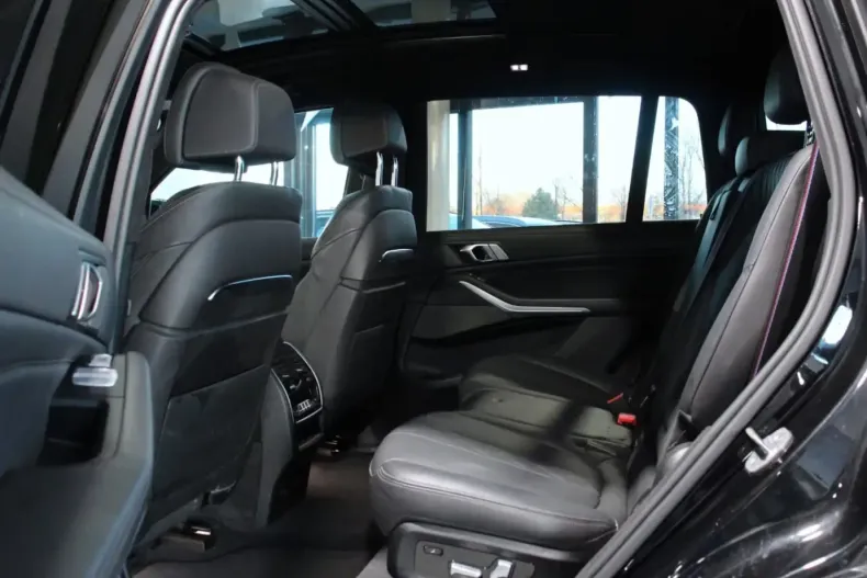 BMW X7 M60 (Seria X) din 2022 cu 36.488 km - oferta BMW188542 - foto 12