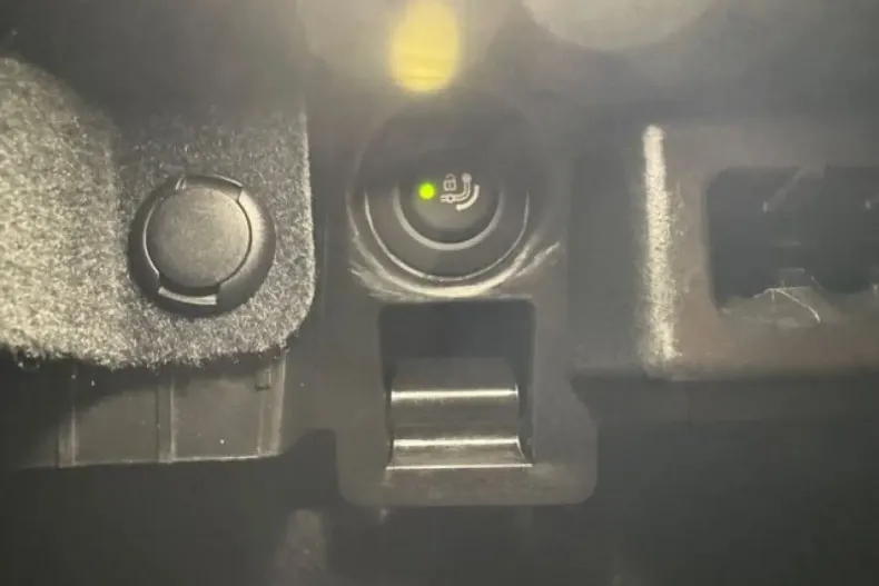 BMW X4 M (Seria X) din 2024 cu 13.027 km - oferta BMW188563 - foto 21