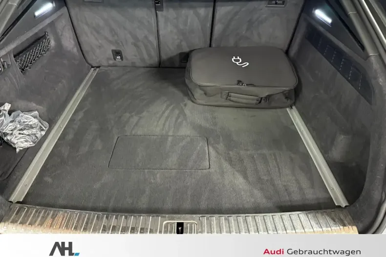 Audi Q8 din 2021 cu 84.910 km - oferta AUD188573 - foto 11