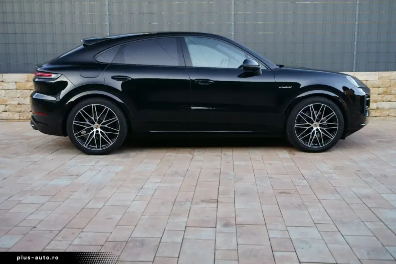 Porsche Cayenne din 2025 cu 6.155 km - oferta POR188574 - foto 4