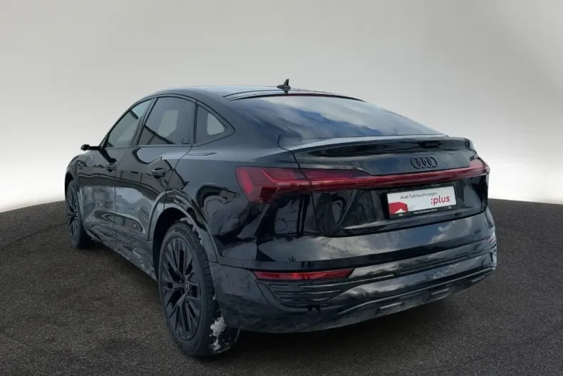 Audi Q8 din 2023 cu 26.361 km - oferta AUD188577 - foto 2