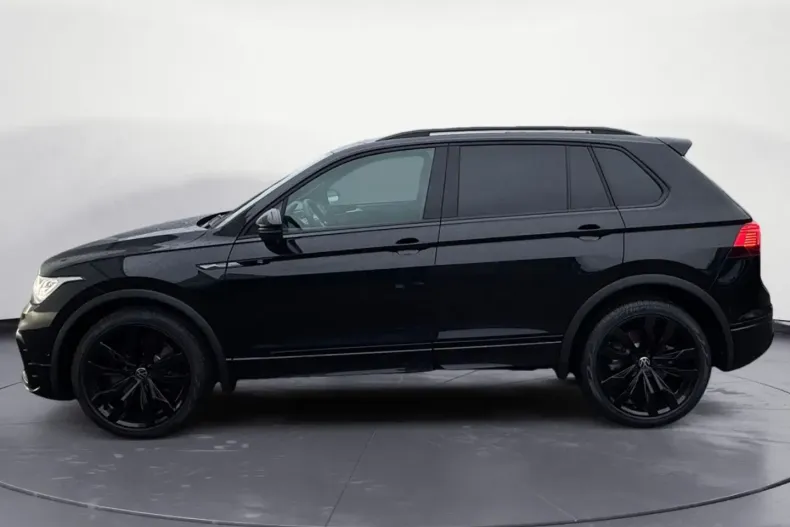 Volkswagen Tiguan din 2021 cu 40.679 km - oferta VOL188581 - foto 2