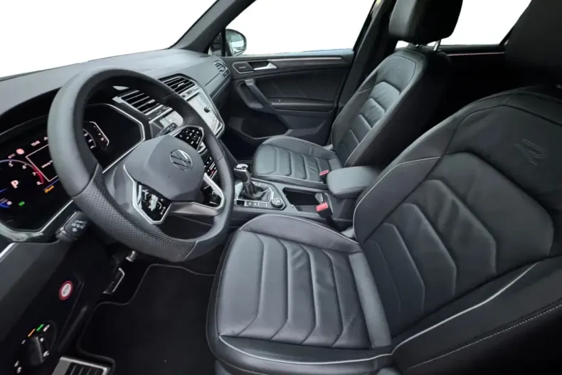 Volkswagen Tiguan din 2021 cu 40.679 km - oferta VOL188581 - foto 9