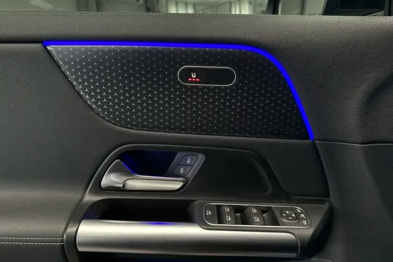 Mercedes-Benz EQA din 2024 cu 22.271 km - oferta MER188583 - foto 11