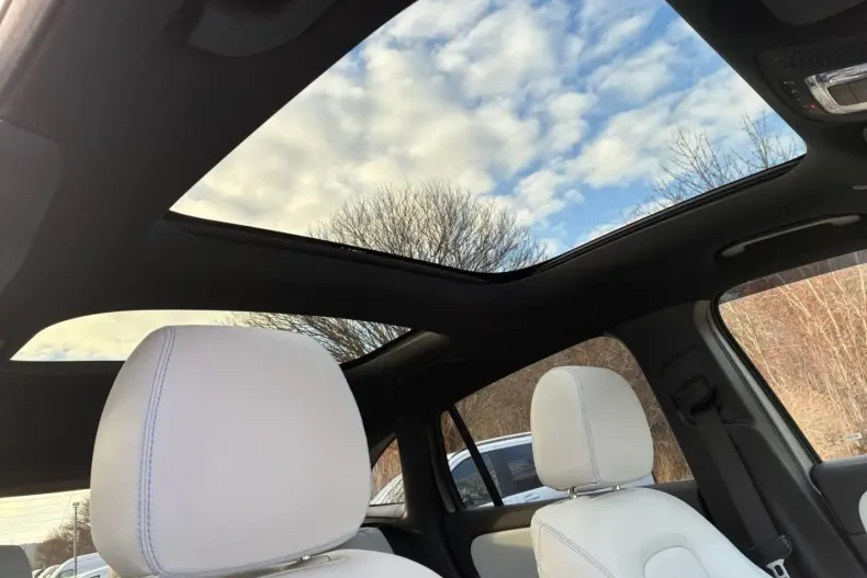 Mercedes-Benz EQA din 2021 cu 47.436 km - oferta MER188584 - foto 16