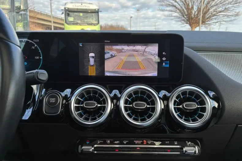 Mercedes-Benz EQA din 2021 cu 47.436 km - oferta MER188584 - foto 19